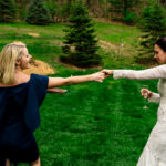 Keywords: brides, dancing